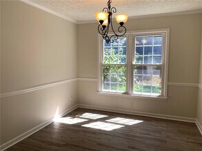 4536 Woodlawn Lake Dr in Marietta, GA - Building Photo - Building Photo