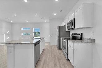 960 Illinois Ave in Bentonville, AR - Building Photo - Building Photo