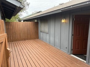 317 W William Cannon Dr in Austin, TX - Building Photo - Building Photo