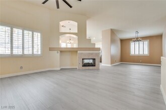 1340 Rolling Sunset St in Henderson, NV - Building Photo - Building Photo