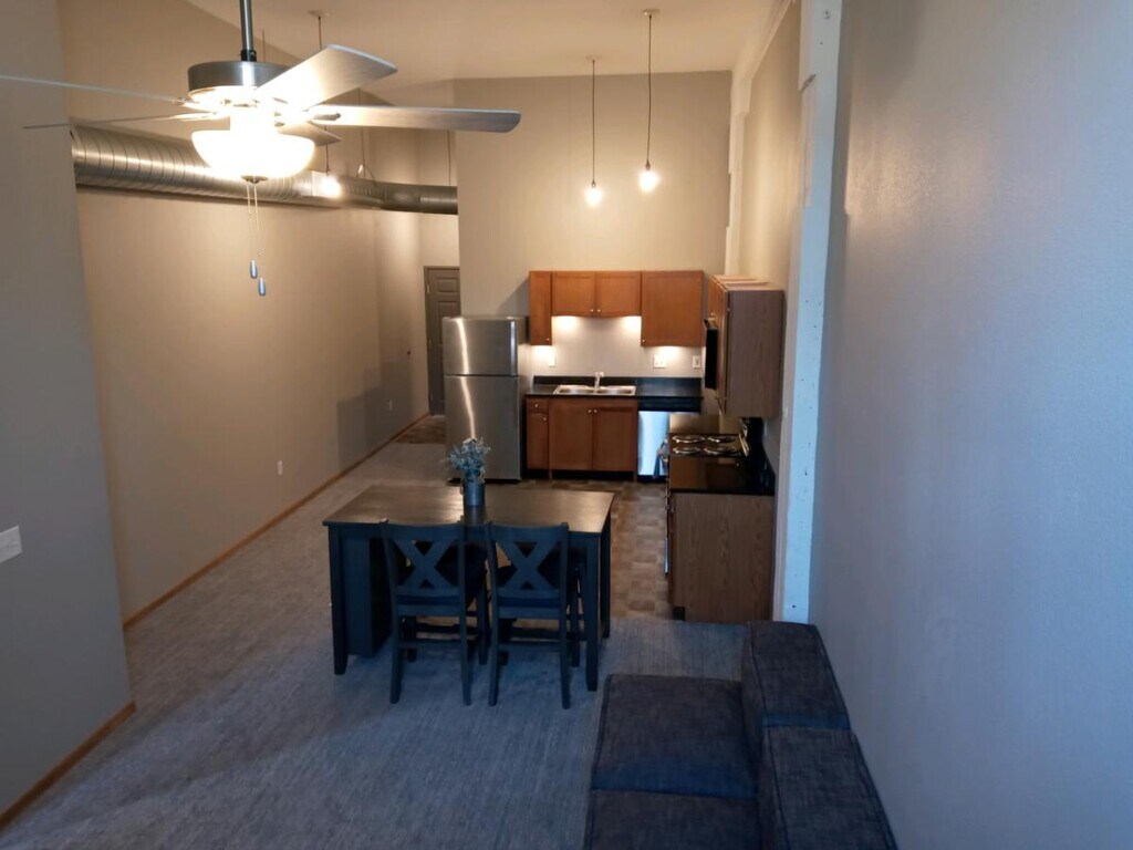 Abernathy Lofts Apartments in Leavenworth, KS