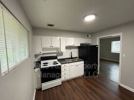 638 N 31 St in Kansas City, KS - Building Photo