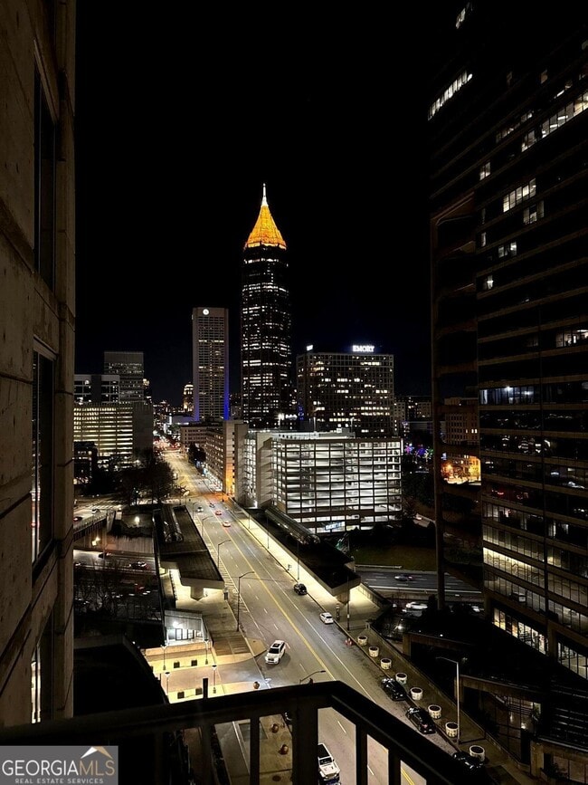 property at 400 W Peachtree St NW