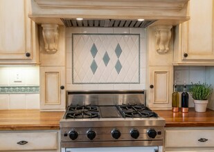 27014 Carmelita Dr in Santa Clarita, CA - Building Photo - Building Photo