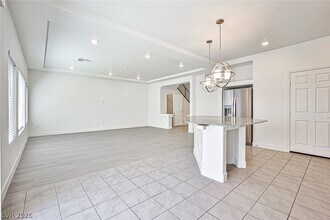 6145 Sky River Ct in Las Vegas, NV - Building Photo - Building Photo