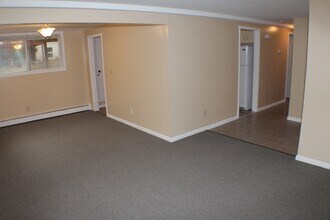 120 Sapsucker Woods Road, Unit 2B in Ithaca, NY - Foto de edificio - Building Photo