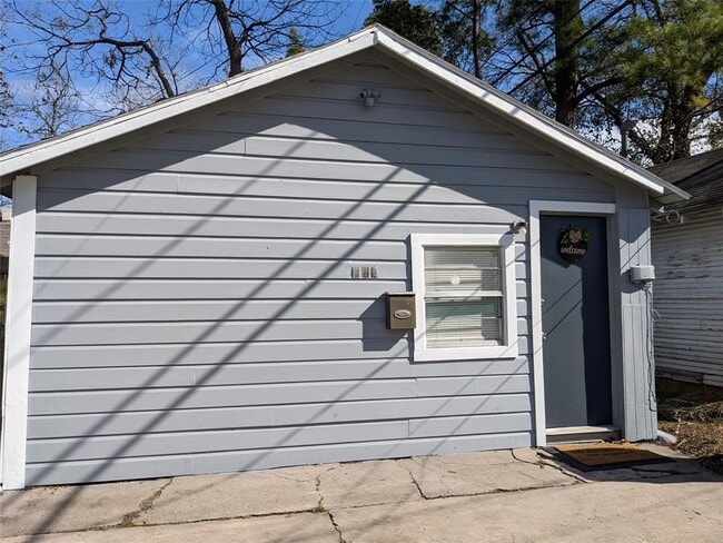 4110 Michaux St photo'