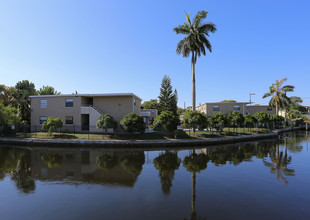 Villa Teresa On The River in Wilton Manors, FL - Building Photo - Building Photo