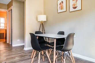 432 Elmwood Ave in Evanston, IL - Building Photo - Building Photo