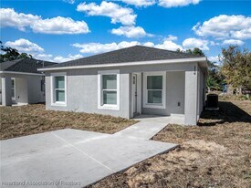 114 Atlas Ct NW in Lake Placid, FL - Building Photo