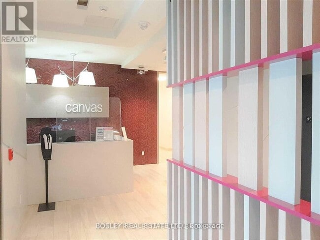 2301 Danforth Ave in Toronto, ON - Building Photo - Building Photo
