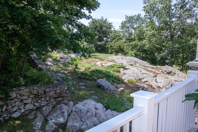 17 Atlantic Ave in Cohasset, MA - Building Photo - Building Photo