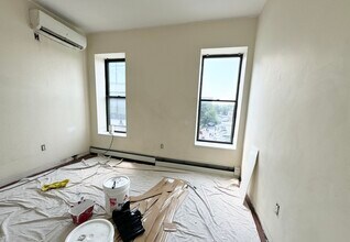 55 Ruggles St, Unit 3B in Boston, MA - Building Photo - Building Photo