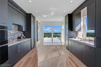 255 Barefoot Beach Blvd in Bonita Springs, FL - Building Photo - Building Photo