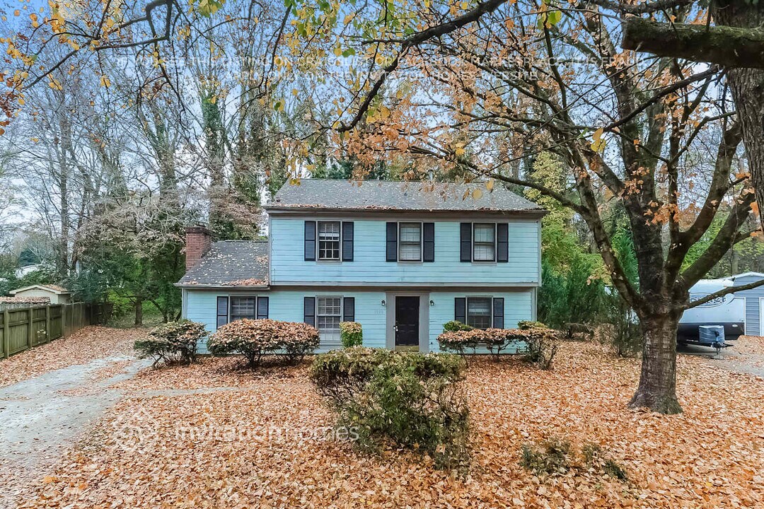 1000 Covewood Ct in Charlotte, NC - Building Photo