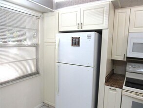 2804 Victoria Way in Coconut Creek, FL - Building Photo - Building Photo