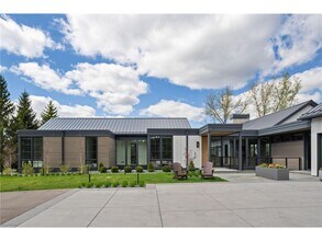 11 Salem Ln in Sunfish Lake, MN - Building Photo - Building Photo
