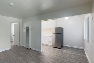 David Avenue in San Jose, CA - Building Photo