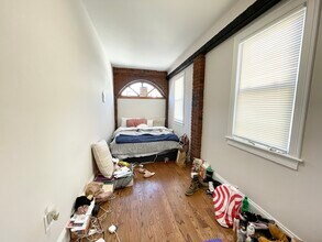 33 Sumner St, Unit O in Boston, MA - Foto de edificio - Building Photo