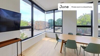 Private bedroom in 4 bed/3 bath Home in Chicago, IL - Building Photo - Building Photo