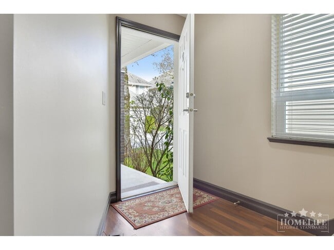 13918-13958 58 Ave in Surrey, BC - Building Photo - Building Photo