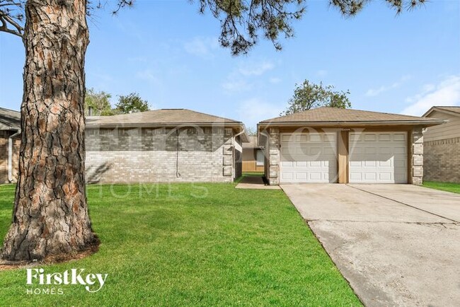 property at 13614 Wimbledon Oaks Dr