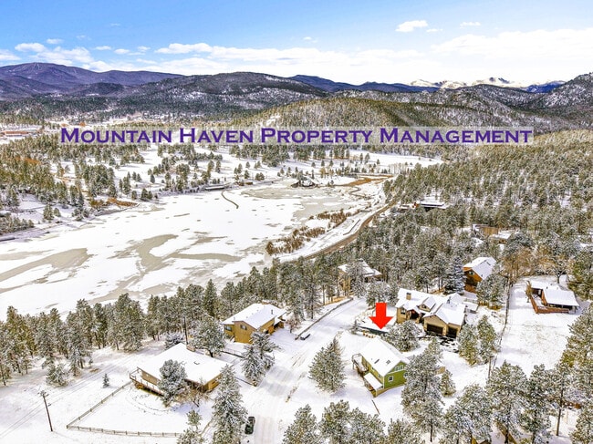 property at 28585 Evergreen Manor Dr