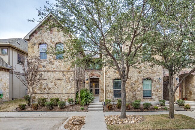 property at 8632 Stargazer Dr
