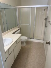15070 Victory Blvd, Unit 103 in Van Nuys, CA - Building Photo - Building Photo