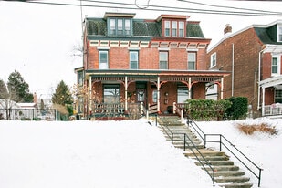 350 Washington Ave in Phoenixville, PA - Building Photo