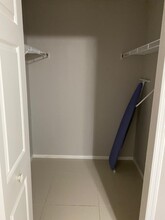 5124 Park Central Dr, Unit 517 in Orlando, FL - Building Photo - Building Photo