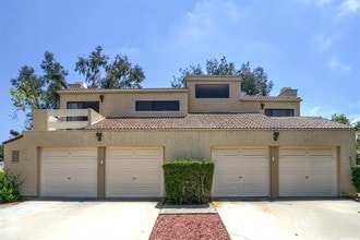 7984 Caminito Dia in San Diego, CA - Foto de edificio - Building Photo