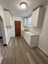 437 Bonnie Brae Ave SE in Warren, OH - Building Photo - Building Photo