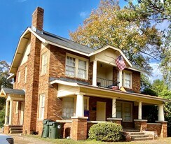 220 Reed St in Tuscaloosa, AL - Building Photo
