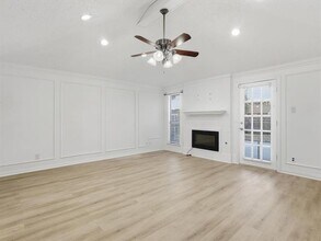 2050 Lorient Dr in Carrollton, TX - Building Photo - Building Photo