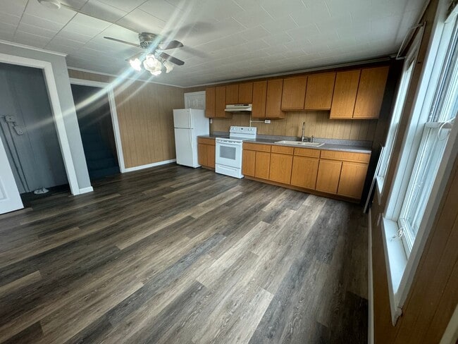 26-28-28 US-7 in Milton, VT - Building Photo - Building Photo