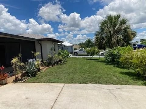 27064 Omni Ln in Punta Gorda, FL - Building Photo - Building Photo