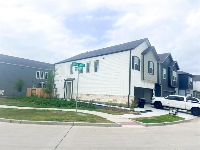 3830 Glossy Lk Dr in Houston, TX - Building Photo - Building Photo