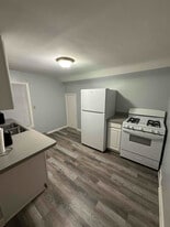 2340 Electric St in Wyandotte, MI - Building Photo