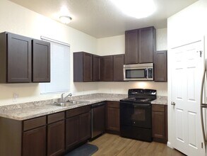 8715 8th St, Unit 1 in Converse, TX - Foto de edificio - Building Photo