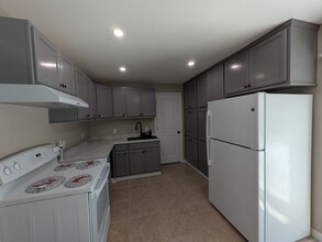 3351 N Bay Ave in Crystal River, FL - Building Photo - Building Photo