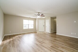 8544 Sweet Birch Dr in Indianapolis, IN - Building Photo - Building Photo