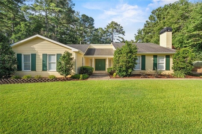 property at 2705 Shadow Pine Dr