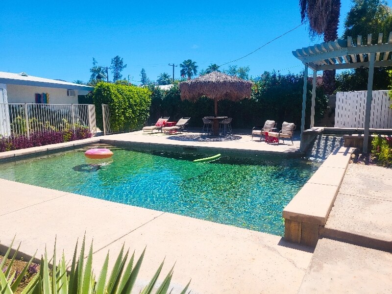 72883 Sierra Vista Dr in Palm Desert, CA - Building Photo
