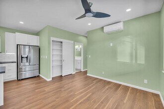 1276 S Nahale Pl in Lahaina, HI - Building Photo - Building Photo