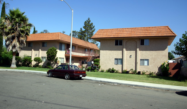 The Leotti Bldg in Escondido, CA - Building Photo - Building Photo