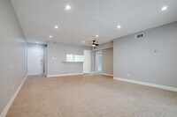 9025 Rue Cambon St photo'