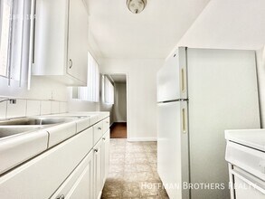 1350 N Citrus Ave in Los Angeles, CA - Foto de edificio - Building Photo