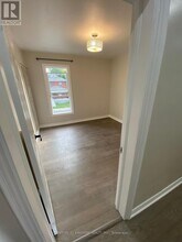 201 Albert St in Oshawa, ON - Building Photo - Building Photo