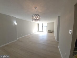 666 W Germantown Pike in Plymouth Meeting, PA - Building Photo - Building Photo